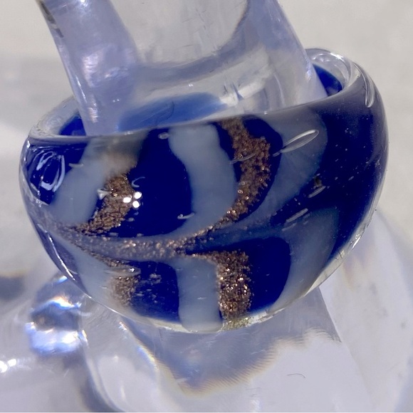 Vintage Art Glass Handmade Blue White & Copper Glitter Band Ring - Picture 7 of 12